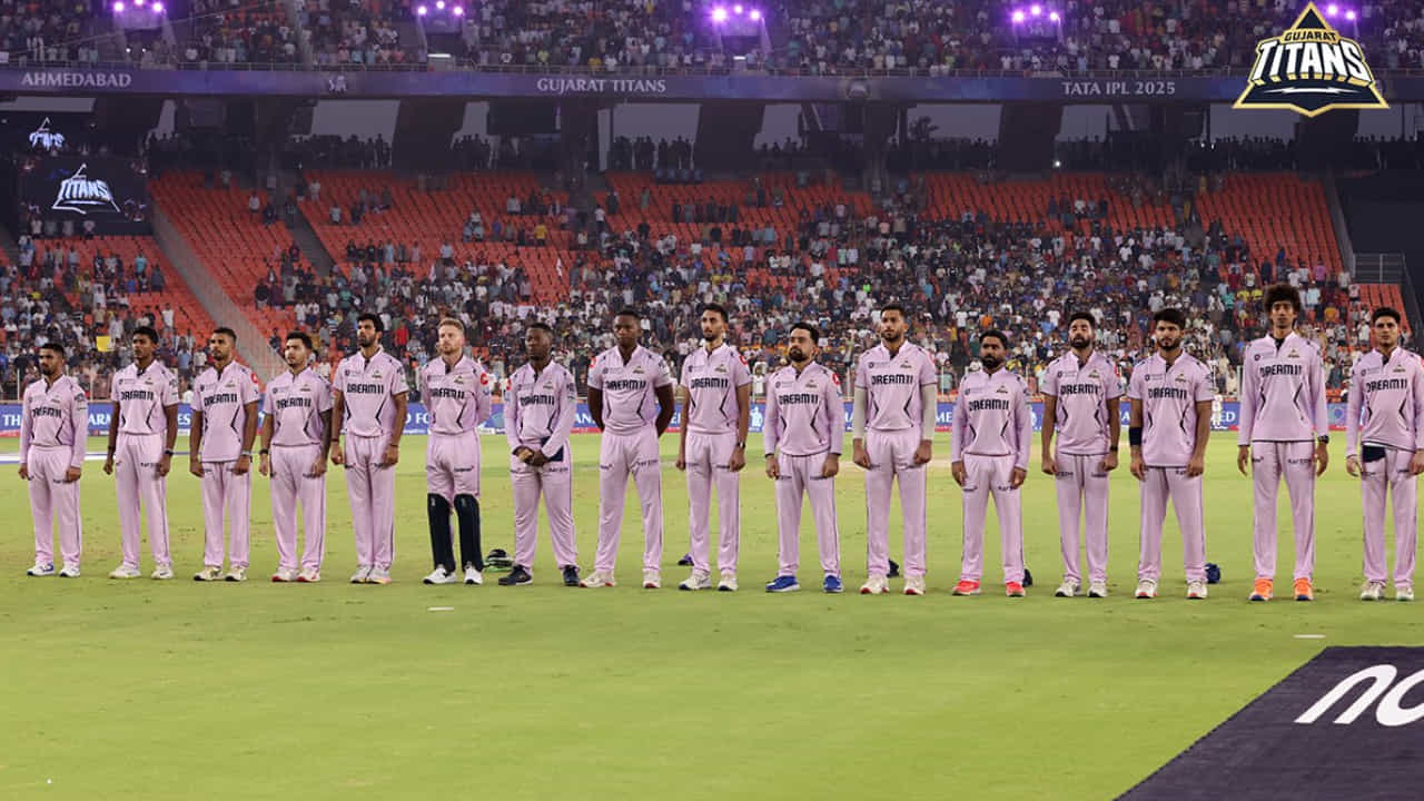 IPL 2025: ಉತ್ತಮ ಕೆಲಸಕ್ಕೆ ವಿಶೇಷ ಜೆರ್ಸಿ ತೊಟ್ಟು ಕಣಕ್ಕಿಳಿದ ಗುಜರಾತ್ ಟೈಟನ್ಸ್ IPL 2025: ಉತ್ತಮ ಕೆಲಸಕ್ಕೆ ವಿಶೇಷ ಜೆರ್ಸಿ ತೊಟ್ಟು ಕಣಕ್ಕಿಳಿದ ಗುಜರಾತ್ ಟೈಟನ್ಸ್