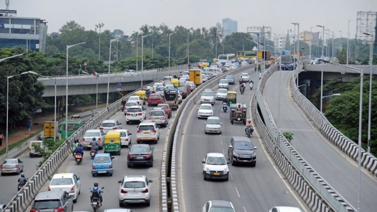 ಬೆಂಗಳೂರಿನ ಹೆಬ್ಬಾಳ ಫ್ಲೈಓವರ್ ಇಂದಿನಿಂದ ಮೇ 21ರವರೆಗೆ ಪ್ರತಿದಿನ 3 ಗಂಟೆ ಬಂದ್: ಪರ್ಯಾಯ ಮಾರ್ಗಗಳು ಹೀಗಿವೆ ಬೆಂಗಳೂರಿನ ಹೆಬ್ಬಾಳ ಫ್ಲೈಓವರ್ ಇಂದಿನಿಂದ ಮೇ 21ರವರೆಗೆ ಪ್ರತಿದಿನ 3 ಗಂಟೆ ಬಂದ್: ಪರ್ಯಾಯ ಮಾರ್ಗಗಳು ಹೀಗಿವೆ