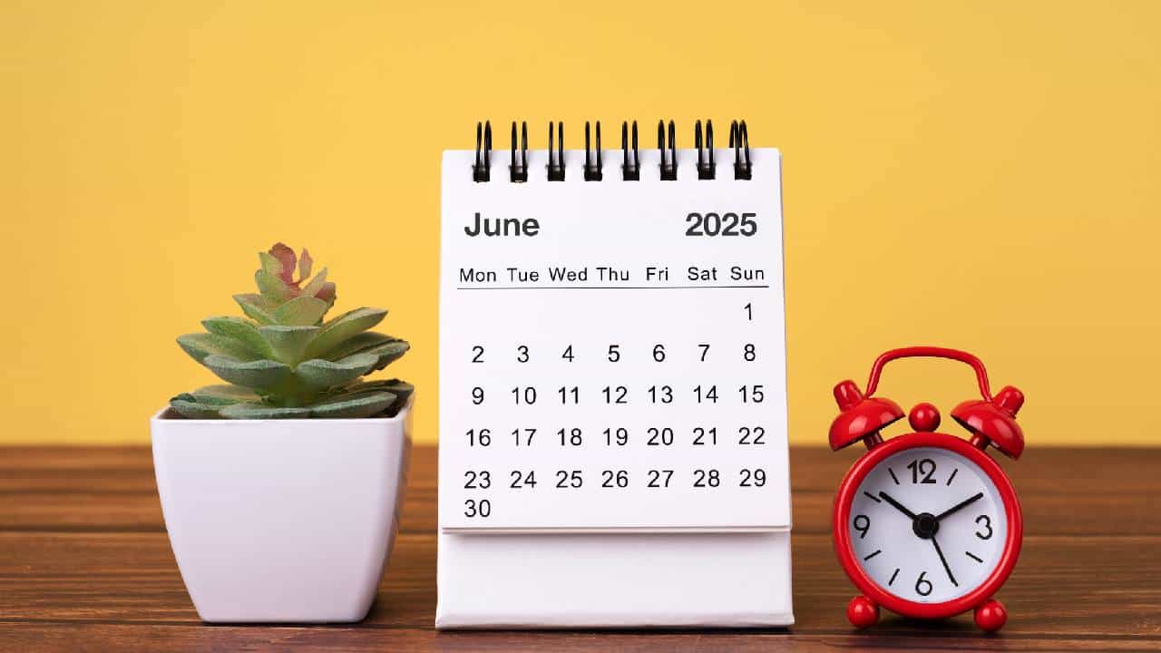 June Calendar 2025: ಜೂನ್ ತಿಂಗಳಲ್ಲಿ ಆಚರಿಸುವ ರಾಷ್ಟ್ರೀಯ, ಅಂತಾರಾಷ್ಟ್ರೀಯ ದಿನಾಚರಣೆಗಳ ವಿವರ ಇಲ್ಲಿದೆ June Calendar 2025: ಜೂನ್ ತಿಂಗಳಲ್ಲಿ ಆಚರಿಸುವ ರಾಷ್ಟ್ರೀಯ, ಅಂತಾರಾಷ್ಟ್ರೀಯ ದಿನಾಚರಣೆಗಳ ವಿವರ ಇಲ್ಲಿದೆ