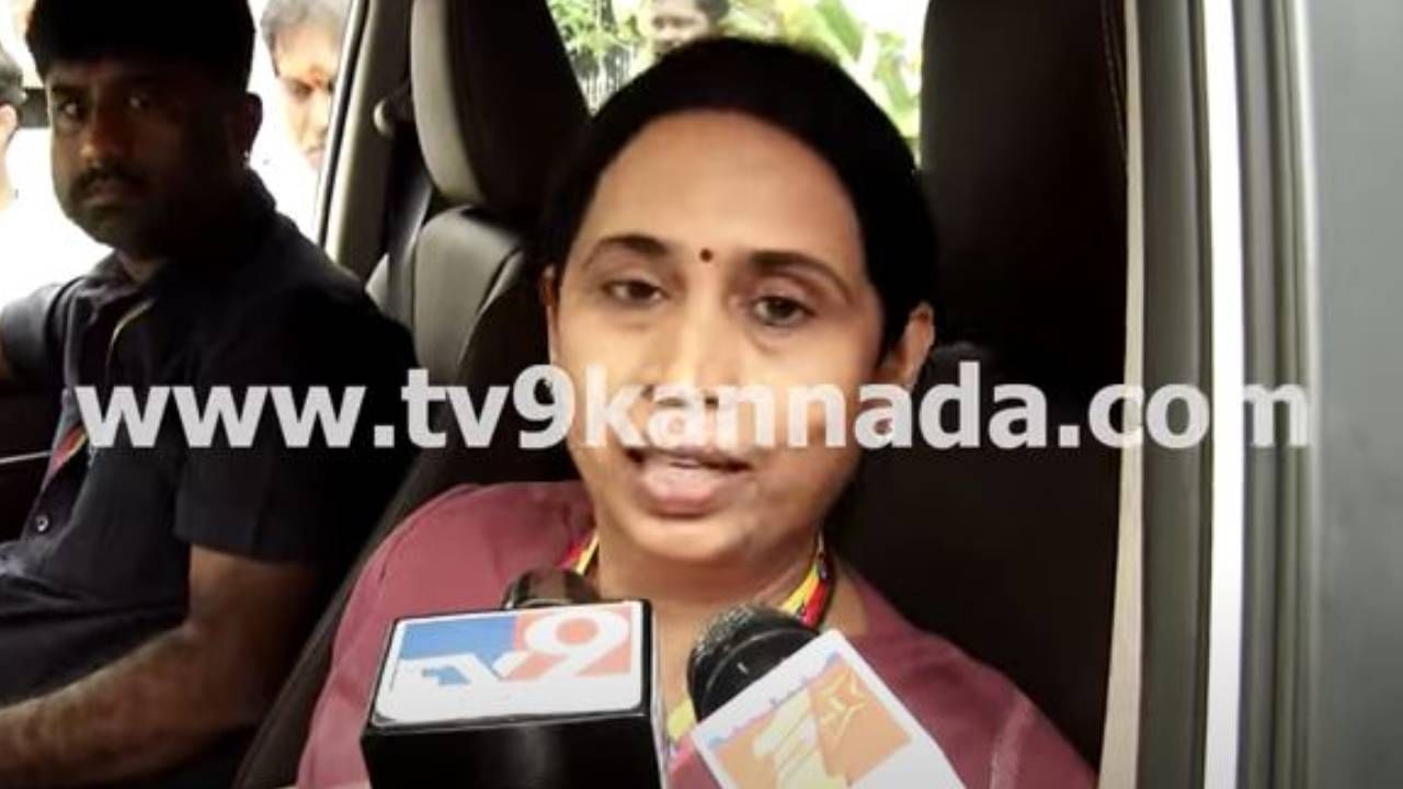 ಹಿಂಬಾಗಿಲಿನಿಂದ ಅಧಿಕಾರಕ್ಕೆ ಬಂದು ಜನರ ಸಮಾಧಿಗಳ ಮೇಲೆ ಸರ್ಕಾರ ನಡೆಸುವುದು ಬಿಜೆಪಿಗೆ ಮಾತ್ರ ಗೊತ್ತು: ಲಕ್ಷ್ಮಿ ಹೆಬ್ಬಾಳ್ಕರ್