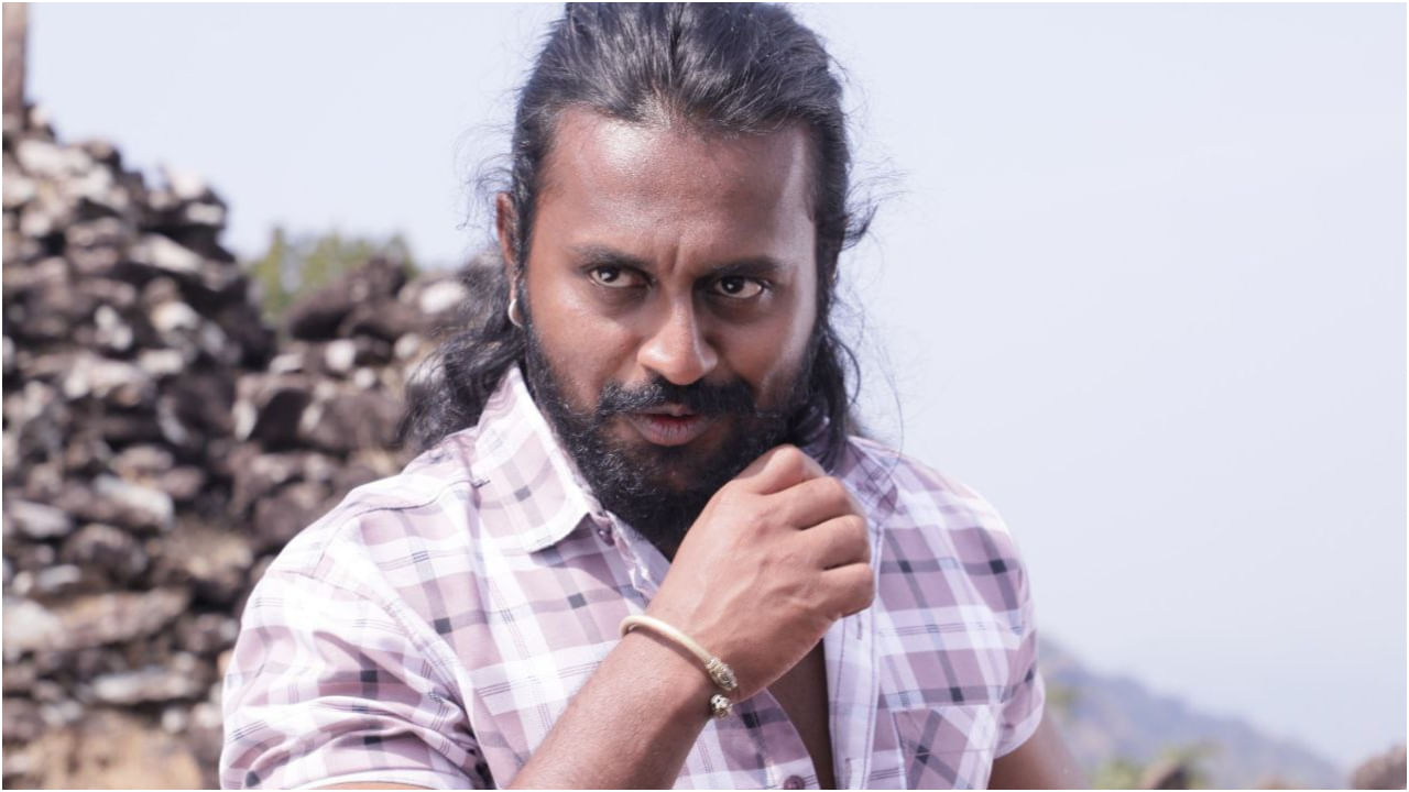 ‘ಕುಲದಲ್ಲಿ ಕೀಳ್ಯಾವುದೋ’ ಸಿನಿಮಾಗೆ ಸೆನ್ಸಾರ್ ಮಂಡಳಿ ಯಾವುದೇ ಕಟ್ ನೀಡದೆ ಯು/ಎ ಪ್ರಮಾಣಪತ್ರ ನೀಡಿದೆ. ಯೋಗರಾಜ್ ಭಟ್ ಮತ್ತು ಇಸ್ಲಾಮುದ್ದೀನ್ ಅವರು ಈ ಚಿತ್ರಕ್ಕೆ ಕಥೆ ಬರೆದಿದ್ದಾರೆ. ಆ ಕಾರಣದಿಂದಲೂ ಸಿನಿಮಾ ಮೇಲೆ ನಿರೀಕ್ಷೆ ಮೂಡಿದೆ.