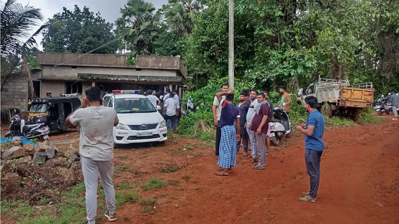 ಮಂಗಳೂರಿನಲ್ಲಿ ಮತ್ತೆ ಹರಿದ ನೆತ್ತರು: ಓರ್ವನ ಬರ್ಬರ ಕೊಲೆ, ಮತ್ತೊಬ್ಬನಿಗೆ ತಲ್ವರ್ ಏಟು