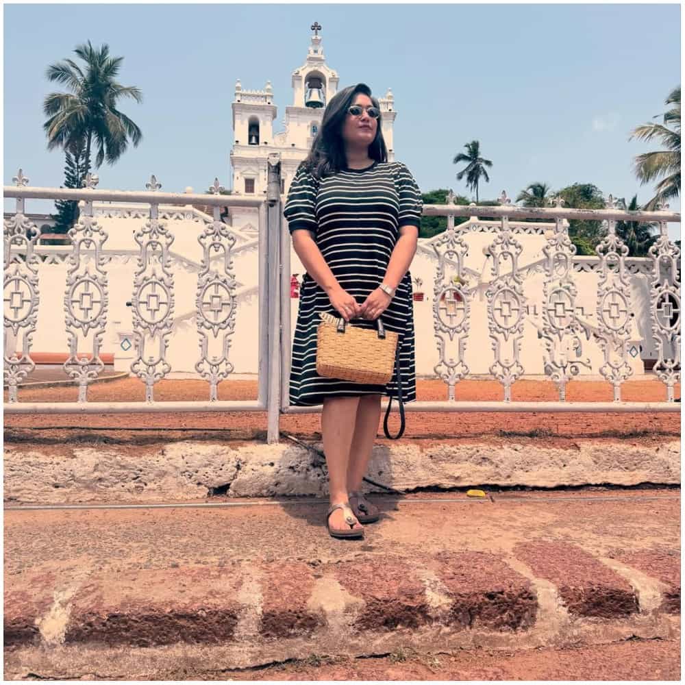 ನಟಿ ಮೇಘನಾ ರಾಜ್ ಅವರು ಬೇಸಿಗೆ ರಜವನ್ನು ಗೋವಾದಲ್ಲಿ ಕಳೆಯುತ್ತಿದ್ದಾರೆ. ಮಗ ರಾಯನ್ ಹಾಗೂ ತಾಯಿ ಜೊತೆ ಅವರು ಗೋವಾ ಬೀದಿ ಹಾಗೂ ಬೀಚ್ಗಳಲ್ಲಿ ಸುತ್ತಾಟ ನಡೆಸುತ್ತಿದ್ದಾರೆ. ಈ ಸಂದರ್ಭದ ಫೋಟೋ ವೈರಲ್ ಆಗಿ ಗಮನ ಸೆಳೆದಿದೆ.