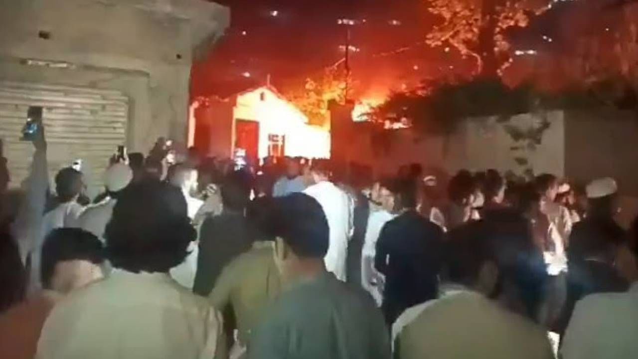 ಕುರಾನ್​ಗೆ ಅಗೌರವ ತೋರಿದ ಆರೋಪ, ಪಾಕ್​ನಲ್ಲಿ ಪ್ರವಾಸಿಗರೊಬ್ಬರ ಸಜೀವದಹನ