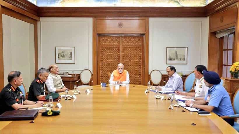 Narendra Modi: 3 ಸೇನಾ ಮುಖ್ಯಸ್ಥರೊಂದಿಗೆ ಮೋದಿ ಮಹತ್ವದ ಸಭೆ: ಪಾಕಿಸ್ತಾನಕ್ಕೆ ಕಾದಿದ್ಯಾ ಶಾಸ್ತಿ..?