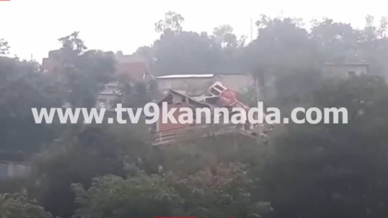 Operation Sindoor: ಭಾರತದ ಕ್ಷಿಪಣಿ ದಾಳಿಗೆ ಪಾಕಿಸ್ತಾನ ಮುಡ್ರಿಕೆ ನಗರದ ಮಸೀದಿಯೊಂದು ನೆಲಸಮ