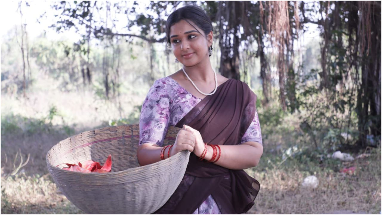 ವಿನೋದ್, ಮಾಸ್ ಮಾದ, ನರಸಿಂಹ ಸಾಹಸ ನಿರ್ದೇಶನ ಮಾಡಿದ್ದಾರೆ. ಅನಿಲ್ ಅವರ ಕಲಾ ನಿರ್ದೇಶನ ಈ ಸಿನಿಮಾಗಿದೆ. ಸೋನಾಲ್ ಮೊಂತೆರೋ, ತಬಲಾ ನಾಣಿ, ರಂಗಾಯಣ ರಘು, ಶರತ್ ಲೋಹಿತಾಶ್ವ, ಡ್ರ್ಯಾಗನ್ ಮಂಜು ಮುಂತಾದವರು ಕೂಡ ನಟಿಸಿದ್ದಾರೆ.