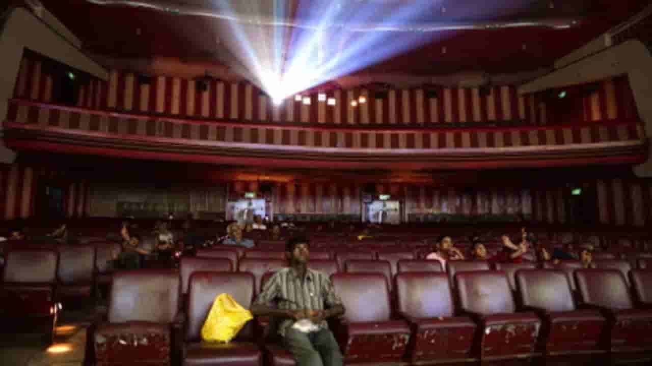 ತೆಲುಗು ಚಿತ್ರರಂಗಕ್ಕೆ ಸಂಕಷ್ಟ, ಶೀಘ್ರ ನಿರ್ಧಾರ ಪ್ರಕಟಿಸುವಂತೆ ನಿರ್ಮಾಪಕರಿಗೆ ಒತ್ತಾಯ