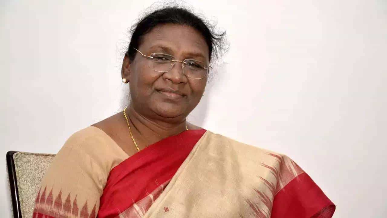 ಶಬರಿಮಲೆಗೆ ಭೇಟಿ ನೀಡುತ್ತಿರುವ ಮೊದಲ ರಾಷ್ಟ್ರಪತಿ ದ್ರೌಪದಿ ಮುರ್ಮು , ಕಾಲ್ನಡಿಗೆಯಲ್ಲಿ ಬೆಟ್ಟ ಏರುವ ಸಾಧ್ಯತೆ