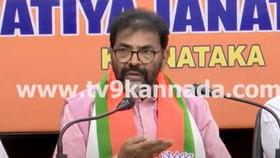 ದಲಿತರ ಮಾರಣವಾಗುತ್ತಿದ್ದರೂ ದಲಿತ ನಾಯಕರು ಸುಮ್ಮನಿದ್ದಾರೆ: ಚಲವಾದಿ ದಲಿತರ ಮಾರಣವಾಗುತ್ತಿದ್ದರೂ ದಲಿತ ನಾಯಕರು ಸುಮ್ಮನಿದ್ದಾರೆ: ಚಲವಾದಿ