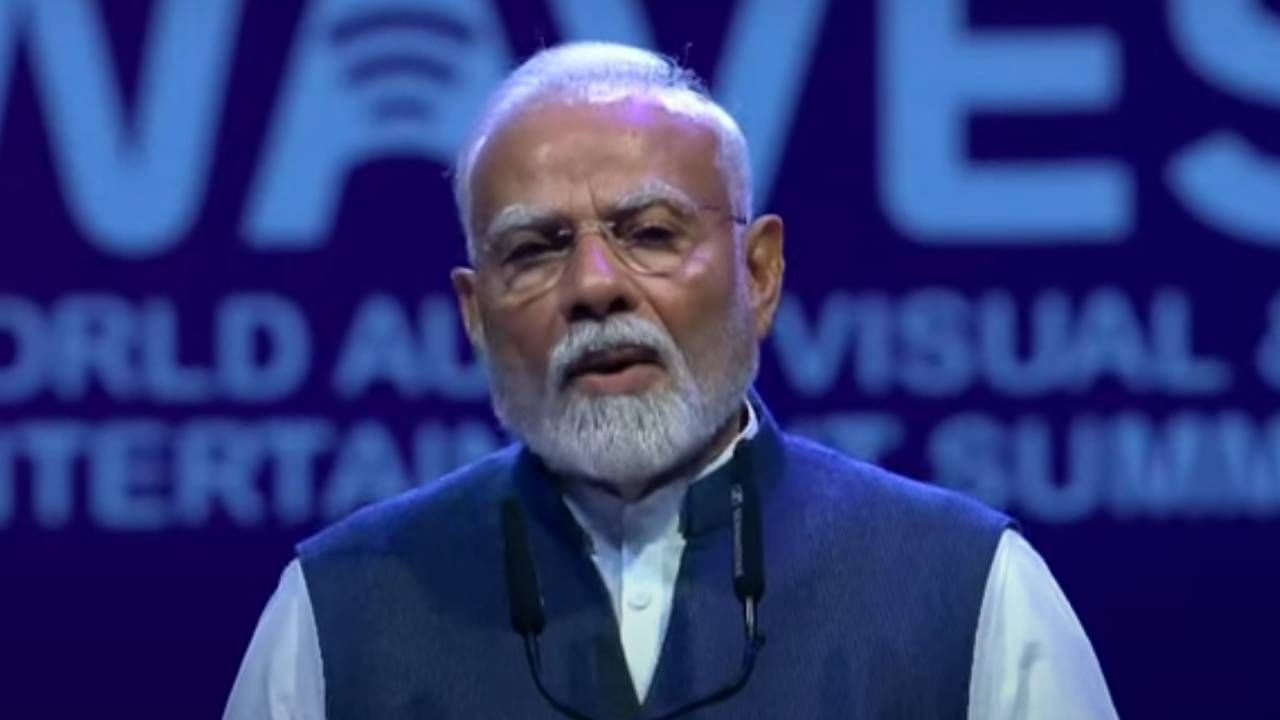 WAVES Summit: ಭಾರತದಲ್ಲಿ ಸೃಜಿಸಿ, ವಿಶ್ವಕ್ಕೆ ಸೃಜಿಸಿ; ಆರೆಂಜ್ ಆರ್ಥಿಕತೆಗೆ ಪ್ರಧಾನಿ ಒತ್ತು WAVES Summit: ಭಾರತದಲ್ಲಿ ಸೃಜಿಸಿ, ವಿಶ್ವಕ್ಕೆ ಸೃಜಿಸಿ; ಆರೆಂಜ್ ಆರ್ಥಿಕತೆಗೆ ಪ್ರಧಾನಿ ಒತ್ತು