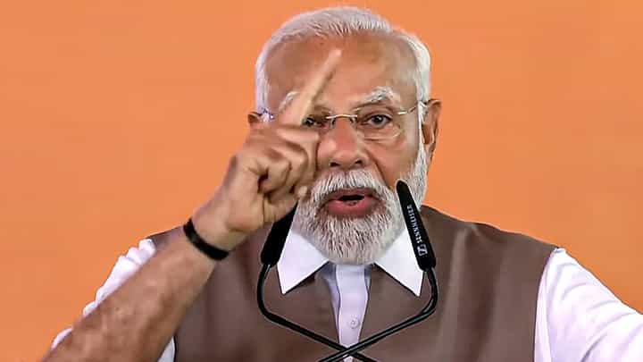 ಆಪರೇಷನ್ ಸಿಂಧೂರ್ ಇನ್ನೂ ಮುಗಿದಿಲ್ಲ; ಕಾನ್ಪುರದಲ್ಲಿ ಪಾಕಿಸ್ತಾನಕ್ಕೆ ಪ್ರಧಾನಿ ಮೋದಿ ಎಚ್ಚರಿಕೆ ಆಪರೇಷನ್ ಸಿಂಧೂರ್ ಇನ್ನೂ ಮುಗಿದಿಲ್ಲ; ಕಾನ್ಪುರದಲ್ಲಿ ಪಾಕಿಸ್ತಾನಕ್ಕೆ ಪ್ರಧಾನಿ ಮೋದಿ ಎಚ್ಚರಿಕೆ