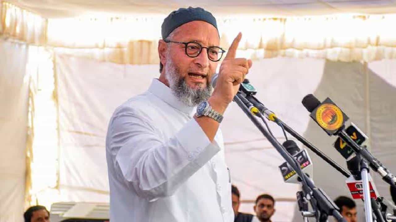 ಭಾರತಕ್ಕೆ ಹಾನಿ ಮಾಡುವ ಮುನ್ನ ಪಾಕ್ 100 ಬಾರಿ ಯೋಚಿಸಬೇಕು ಅಂಥಾ ಕ್ರಮ ಕೈಗೊಳ್ಳಿ: ಓವೈಸಿ ಭಾರತಕ್ಕೆ ಹಾನಿ ಮಾಡುವ ಮುನ್ನ ಪಾಕ್ 100 ಬಾರಿ ಯೋಚಿಸಬೇಕು ಅಂಥಾ ಕ್ರಮ ಕೈಗೊಳ್ಳಿ: ಓವೈಸಿ