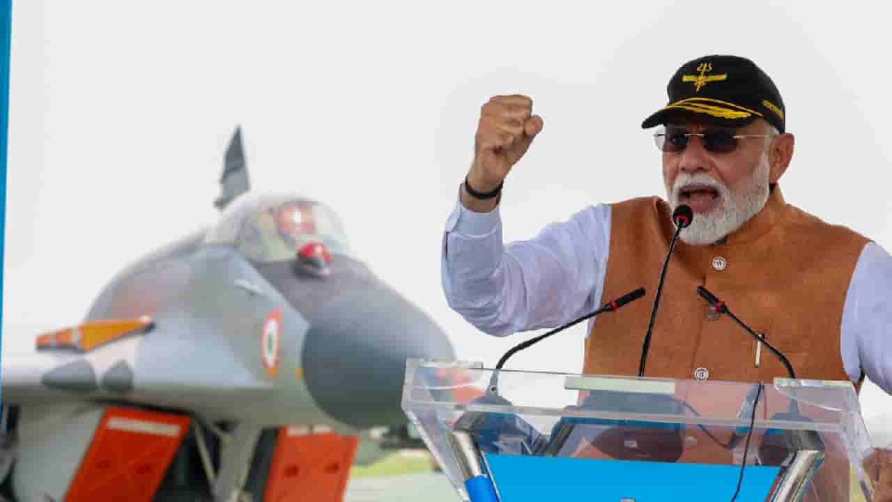 ನಮ್ಮ ಡ್ರೋನ್‌, ಕ್ಷಿಪಣಿಗಳ ಬಗ್ಗೆ ಯೋಚಿಸಿದರೂ ಪಾಕಿಸ್ತಾನಕ್ಕೆ ನಿದ್ರೆ ಬರುವುದಿಲ್ಲ; ಆದಂಪುರ ವಾಯುನೆಲೆಯಲ್ಲಿ ಪ್ರಧಾನಿ ಮೋದಿ