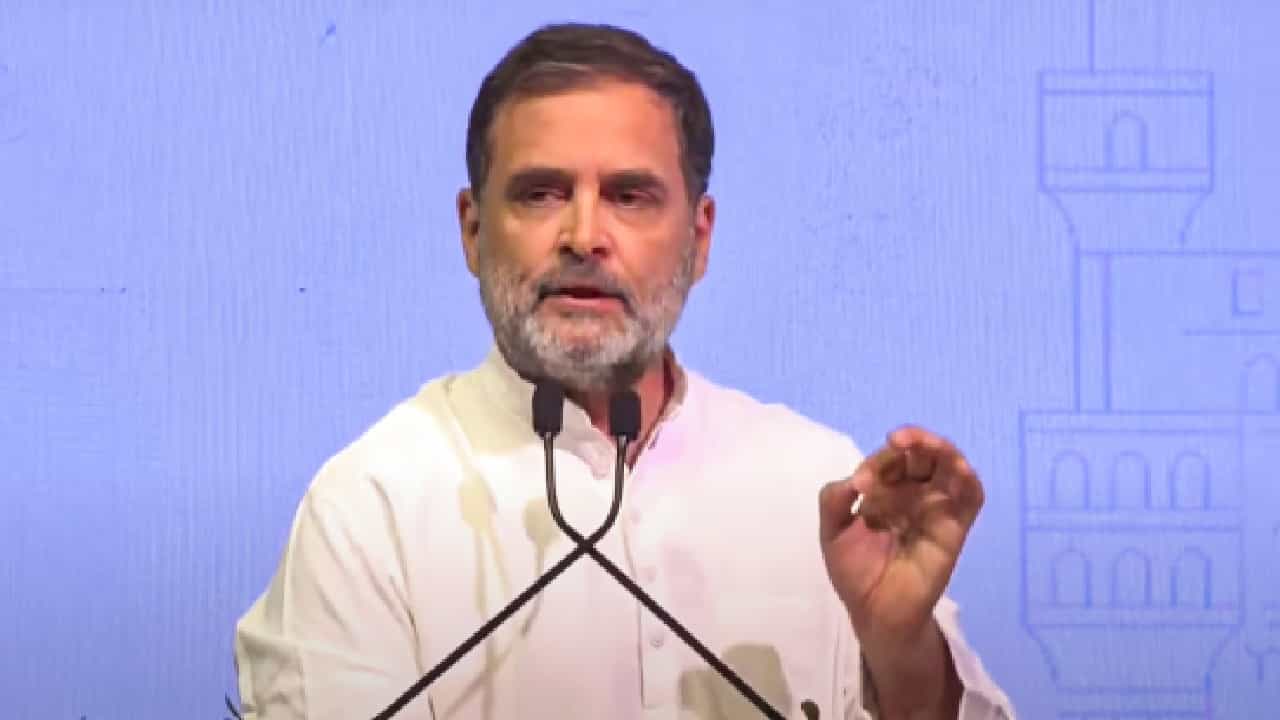 ಆಪರೇಷನ್ ಸಿಂಧೂರದ ಬಗ್ಗೆ ಮತ್ತೊಮ್ಮೆ ಜೈಶಂಕರ್ ವಿರುದ್ಧ ರಾಹುಲ್ ಗಾಂಧಿ ವಾಗ್ದಾಳಿ; ಪಾಕಿಸ್ತಾನದಲ್ಲಿ ಅದೇ ಹೆಡ್​ಲೈನ್!
