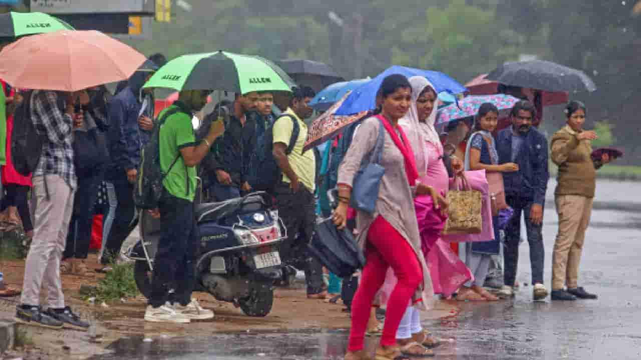 Karnataka Rains: ಕರ್ನಾಟಕದ ಕರಾವಳಿ ಹಾಗೂ ದಕ್ಷಿಣ ಒಳನಾಡಿನಲ್ಲಿ ಧಾರಾಕಾರ ಮಳೆಯ ಮುನ್ಸೂಚನೆ