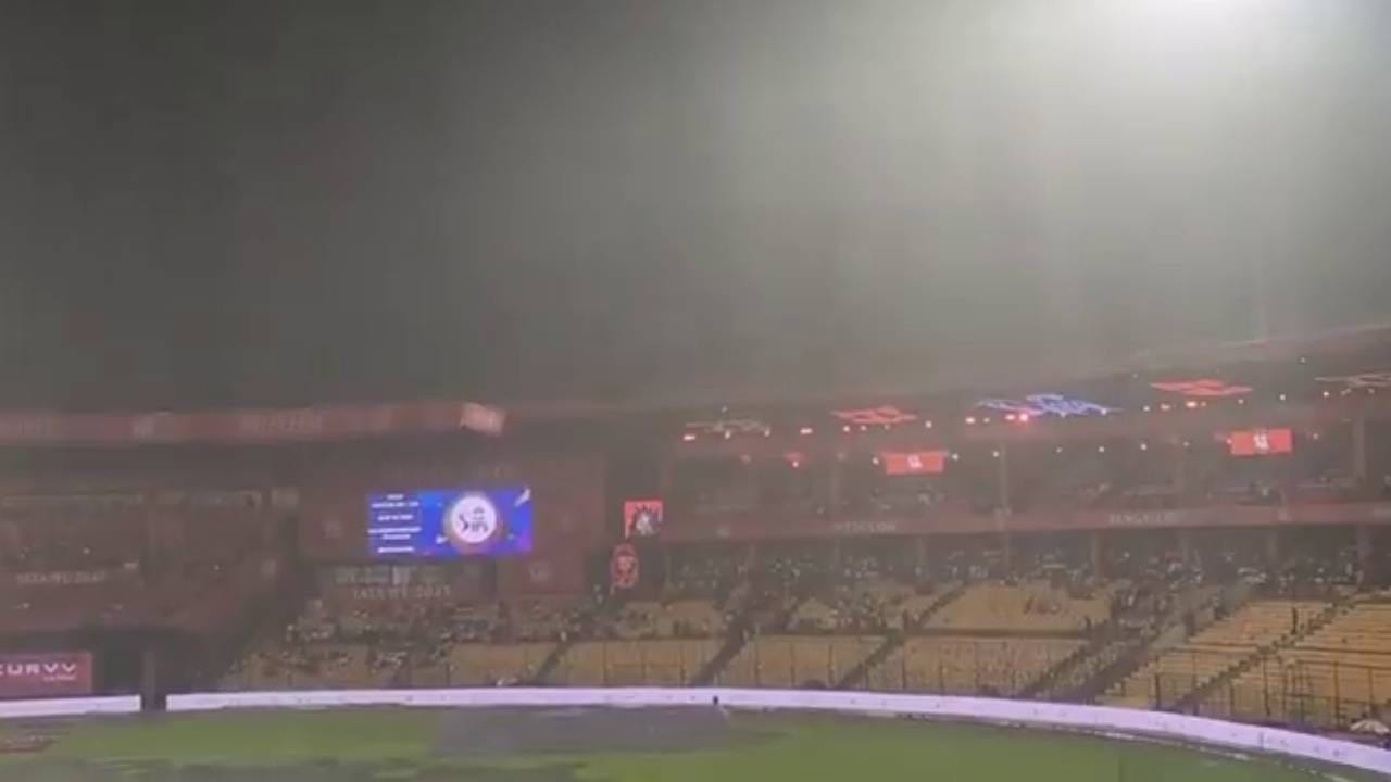 Bangalore Rains: ಚಿನ್ನಸ್ವಾಮಿ ಕ್ರೀಡಾಂಗಣ ಸುತ್ತಮುತ್ತ ಜೋರು ಮಳೆ, ಟ್ರಾಫಿಕ್​ ಜಾಮ್​