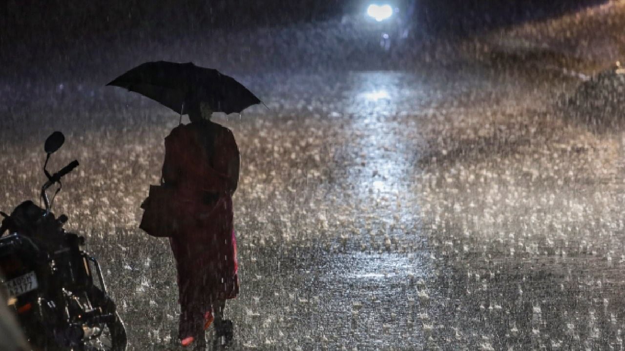 Monsoon 2025: ಕೇರಳಕ್ಕೆ ಮೇ 25ರೊಳಗೆ ಮುಂಗಾರು ಪ್ರವೇಶ; ಕರ್ನಾಟಕದಲ್ಲೂ ಬೇಗ ಮಳೆಗಾಲ ಶುರು Monsoon 2025: ಕೇರಳಕ್ಕೆ ಮೇ 25ರೊಳಗೆ ಮುಂಗಾರು ಪ್ರವೇಶ; ಕರ್ನಾಟಕದಲ್ಲೂ ಬೇಗ ಮಳೆಗಾಲ ಶುರು