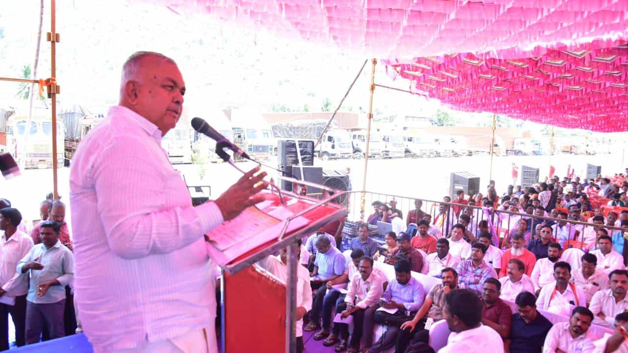 ಆಪರೇಷನ್​ ಸಿಂಧೂರ್​ ಸಂಭ್ರಮ: ರಾಜ್ಯದ ಮುಜರಾಯಿ ದೇಗುಲಗಳಲ್ಲಿ ಪೂಜೆ ಸಲ್ಲಿಸುವಂತೆ ಸೂಚನೆ