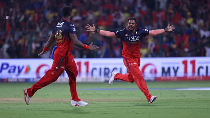 IPL 2025: ಸಿಎಸ್ಕೆ ವಿರುದ್ಧ ಗೆದ್ದ ಬಳಿಕ ಆರ್ಸಿಬಿ ಗೆಲುವಿನ ಸಂಭ್ರಮ ಹೇಗಿತ್ತು ನೀವೇ ನೋಡಿ IPL 2025: ಸಿಎಸ್ಕೆ ವಿರುದ್ಧ ಗೆದ್ದ ಬಳಿಕ ಆರ್ಸಿಬಿ ಗೆಲುವಿನ ಸಂಭ್ರಮ ಹೇಗಿತ್ತು ನೀವೇ ನೋಡಿ