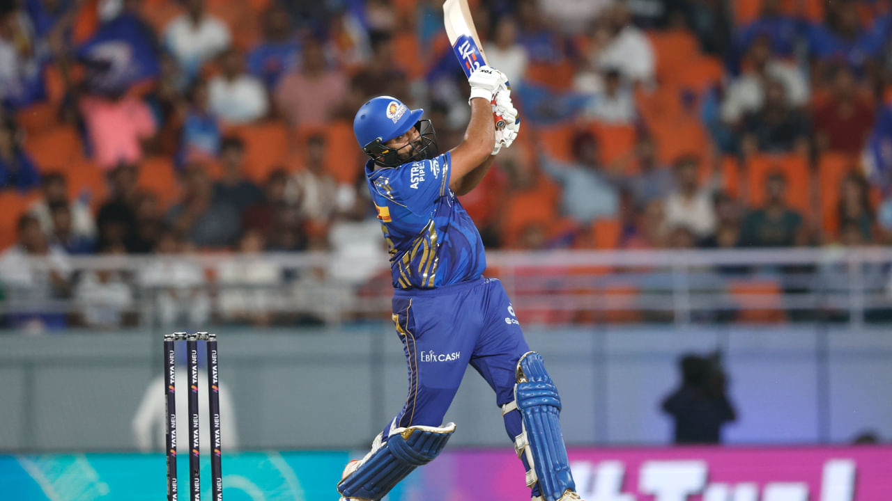 IPL 2025: ಸಿಕ್ಸರ್‌ಗಳ ತ್ರಿಶತಕ; ಐಪಿಎಲ್‌ನಲ್ಲಿ ಮತ್ತೊಂದು ದಾಖಲೆ ಬರೆದ ರೋಹಿತ್ ಶರ್ಮಾ