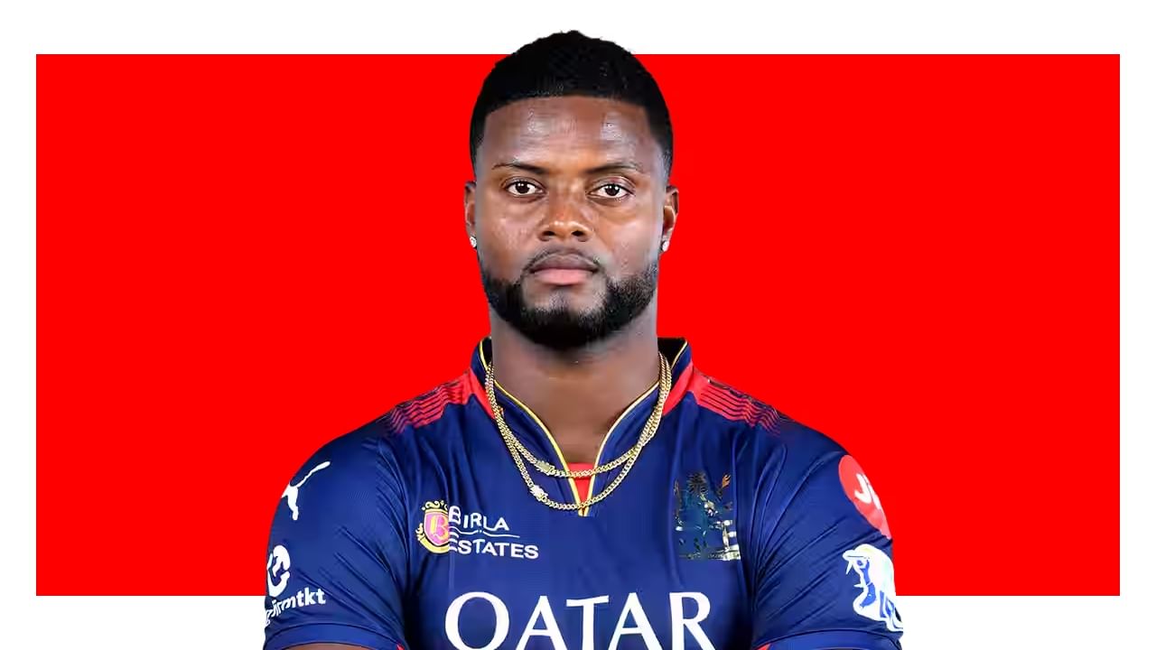 ಮತ್ತೊಂದೆಡೆ ರೊಮಾರಿಯೊ ಶೆಫರ್ಡ್ ವೆಸ್ಟ್ ಇಂಡೀಸ್ ಏಕದಿನ ತಂಡದಲ್ಲಿ ಸ್ಥಾನ ಪಡೆದಿದ್ದಾರೆ. ವೆಸ್ಟ್ ಇಂಡೀಸ್ ಹಾಗೂ ಇಂಗ್ಲೆಂಡ್ ನಡುವಣ ಏಕದಿನ ಸರಣಿ ಮೇ 29 ರಿಂದ ಶುರುವಾಗಲಿದೆ. ಹೀಗಾಗಿ ರೊಮಾರಿಯೊ ಶೆಫರ್ಡ್ ಕೂಡ ಪ್ಲೇಅಫ್ ಪಂದ್ಯಕ್ಕೂ ಮುನ್ನವೇ ಆರ್​ಸಿಬಿ ತಂಡವನ್ನು ತೊರೆಯಲಿದ್ದಾರೆ ಎಂದು ವರದಿಯಾಗಿದೆ.