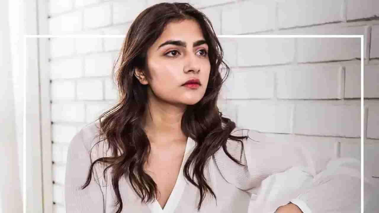 ರುಕ್ಮಿಣಿ ವಸಂತ್ಗೆ ಖುಲಾಯಸಿದ ಅದೃಷ್ಟ, ತೆಲುಗಿನಲ್ಲಿ ಬಲು ಬ್ಯುಸಿ, ಕೈಲಿರುವ ಸಿನಿಮಾಗಳೆಷ್ಟು?