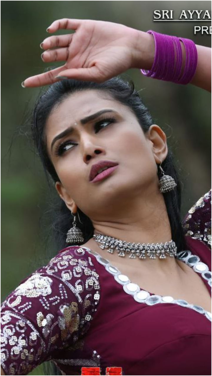 ಪಡ್ಡೆ ಹುಡುಗರು ಸಂಹಿತಾ ವಿನ್ಯಾ ಅವರ ಡ್ಯಾನ್ಸ್ ಕಂಡು ಫಿದಾ ಆಗಿದ್ದಾರೆ.