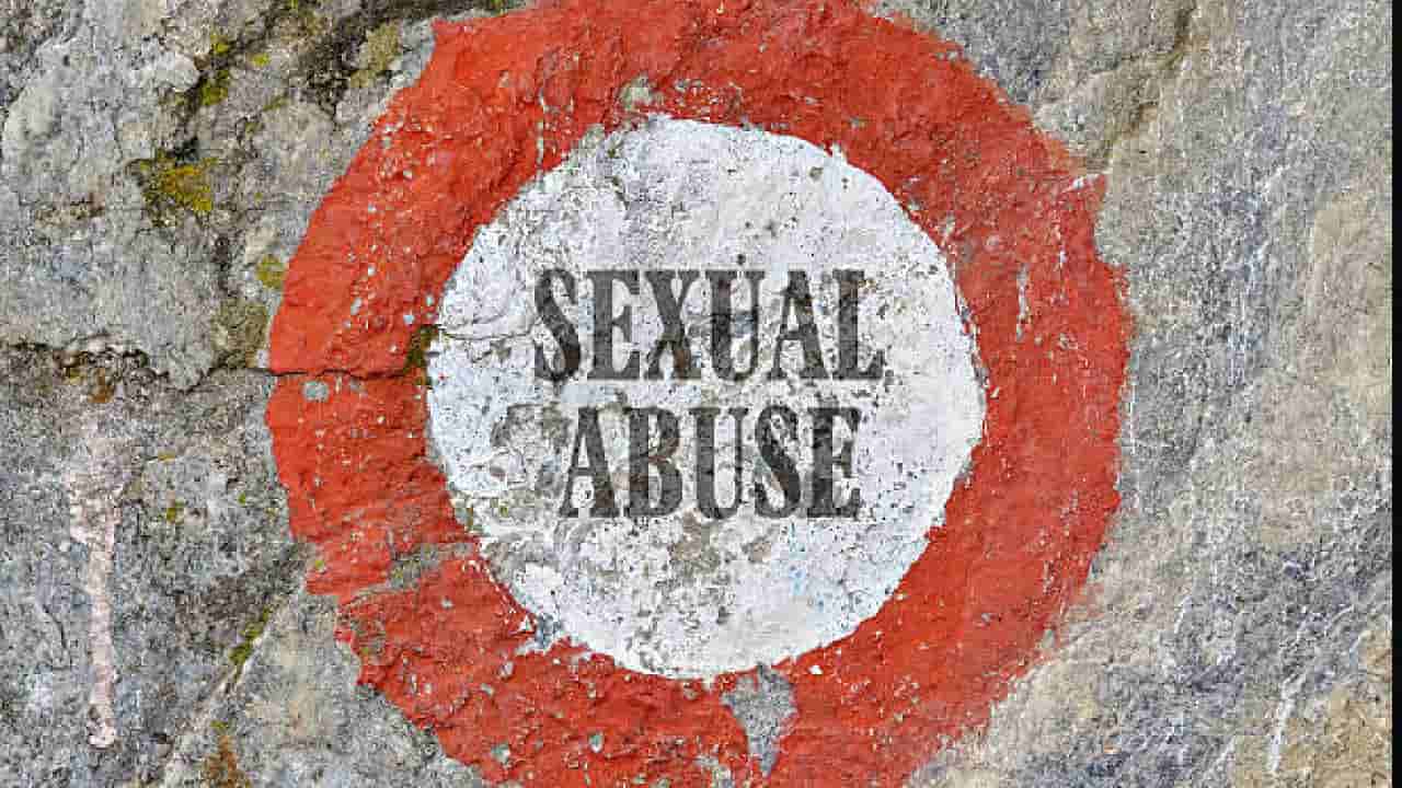 ಬಾಳೆಹಣ್ಣಿನ ಆಮಿಷವೊಡ್ಡಿ 3 ವರ್ಷದ ಬಾಲಕಿ ಮೇಲೆ ಅತ್ಯಾಚಾರವೆಸಗಿ ಕೊಂದ ಯುವಕ