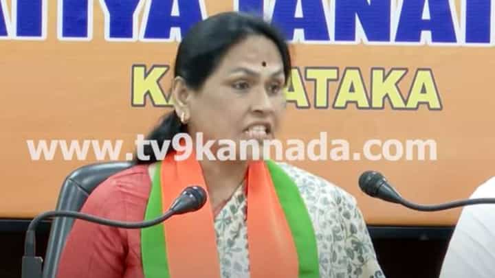 ಪಿಎಫ್ಐ ಸದಸ್ಯರೆಲ್ಲ ಎಸ್ಡಿಪಿಐ ಸೇರಿ ಅಪರಾಧ ಕೃತ್ಯಗಳಲ್ಲಿ ಭಾಗಿಯಾಗುತ್ತಿದ್ದಾರೆ: ಶೋಭಾ ಕರಂದ್ಲಾಜೆ, ಕೇಂದ್ರ ಸಚಿವೆ ಪಿಎಫ್ಐ ಸದಸ್ಯರೆಲ್ಲ ಎಸ್ಡಿಪಿಐ ಸೇರಿ ಅಪರಾಧ ಕೃತ್ಯಗಳಲ್ಲಿ ಭಾಗಿಯಾಗುತ್ತಿದ್ದಾರೆ: ಶೋಭಾ ಕರಂದ್ಲಾಜೆ, ಕೇಂದ್ರ ಸಚಿವೆ