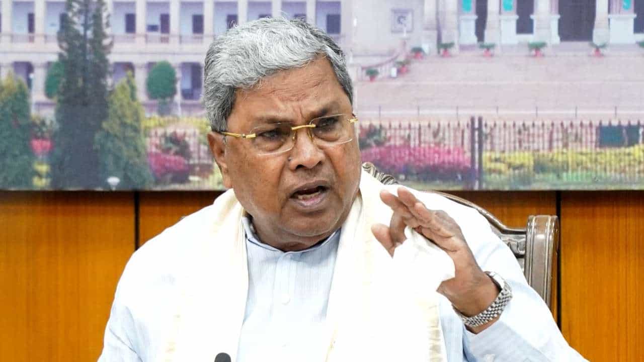 RSS, ಬಜರಂಗದಳ ವಿರುದ್ಧ ಟೀಕೆ: ಸಿದ್ದರಾಮಯ್ಯಗೆ ನೋಟಿಸ್ ನೀಡಿದ ಕೋರ್ಟ್!