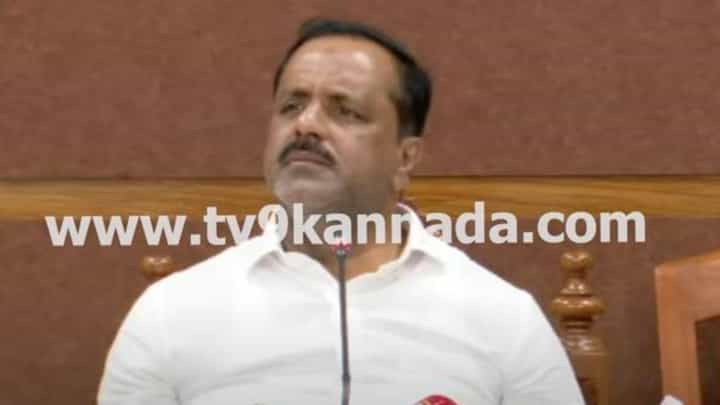 ಯತ್ನಾಳ್ ಅವರಿಗಾಗಿ ಸಾಯಂಕಾಲದವರೆಗೆ ಕಾಯುತ್ತಿದ್ದೆ, ಅದರೆ ಅವರು ಬರಲಿಲ್ಲ: ಯುಟಿ ಖಾದರ್, ಸ್ಪೀಕರ್ ಯತ್ನಾಳ್ ಅವರಿಗಾಗಿ ಸಾಯಂಕಾಲದವರೆಗೆ ಕಾಯುತ್ತಿದ್ದೆ, ಅದರೆ ಅವರು ಬರಲಿಲ್ಲ: ಯುಟಿ ಖಾದರ್, ಸ್ಪೀಕರ್