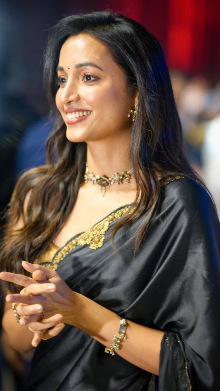 Srinidhi Shetty8