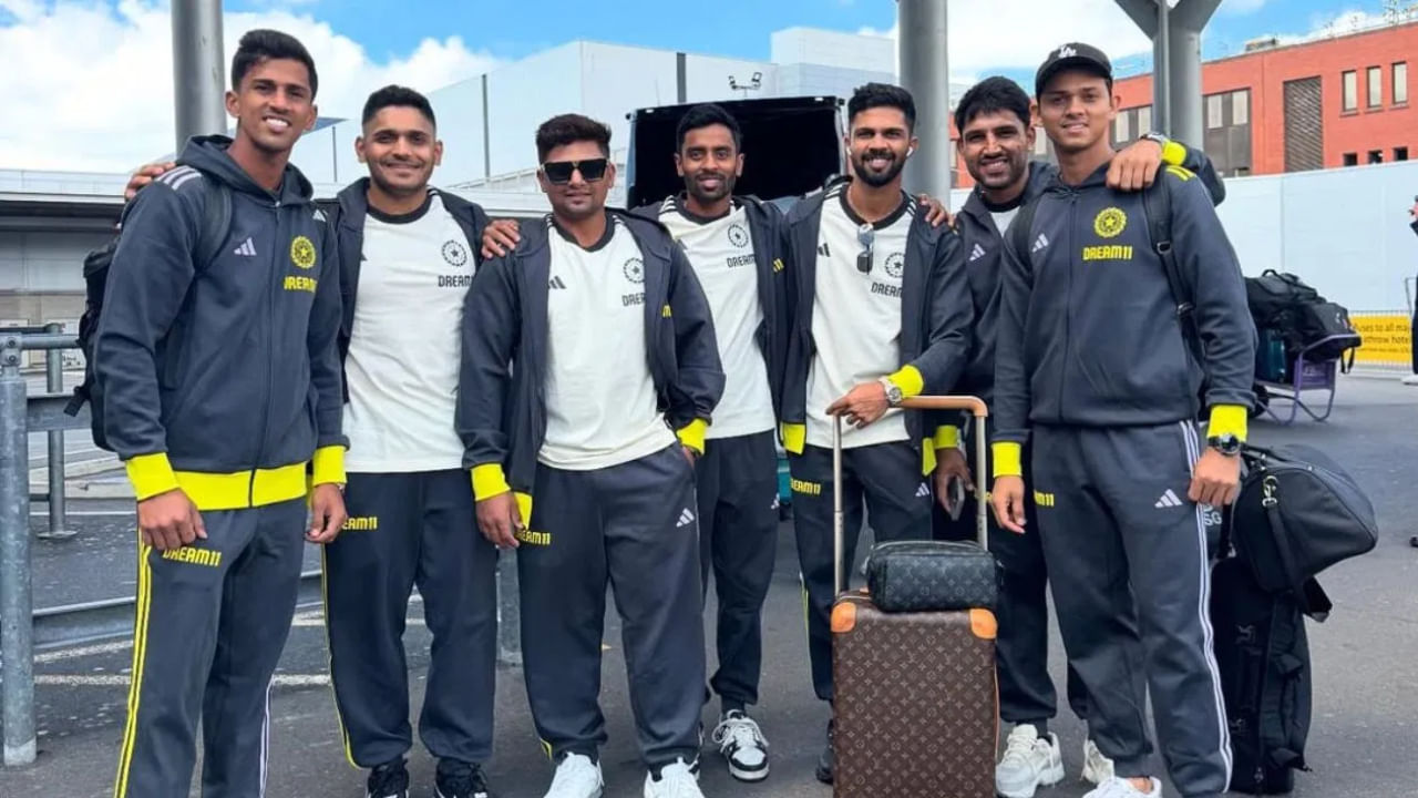 IND vs ENG: ಐಪಿಎಲ್ ಮಧ್ಯದಲ್ಲಿ ಇಂಗ್ಲೆಂಡ್ ತಲುಪಿದ ಟೀಂ ಇಂಡಿಯಾ ಆಟಗಾರರು IND vs ENG: ಐಪಿಎಲ್ ಮಧ್ಯದಲ್ಲಿ ಇಂಗ್ಲೆಂಡ್ ತಲುಪಿದ ಟೀಂ ಇಂಡಿಯಾ ಆಟಗಾರರು