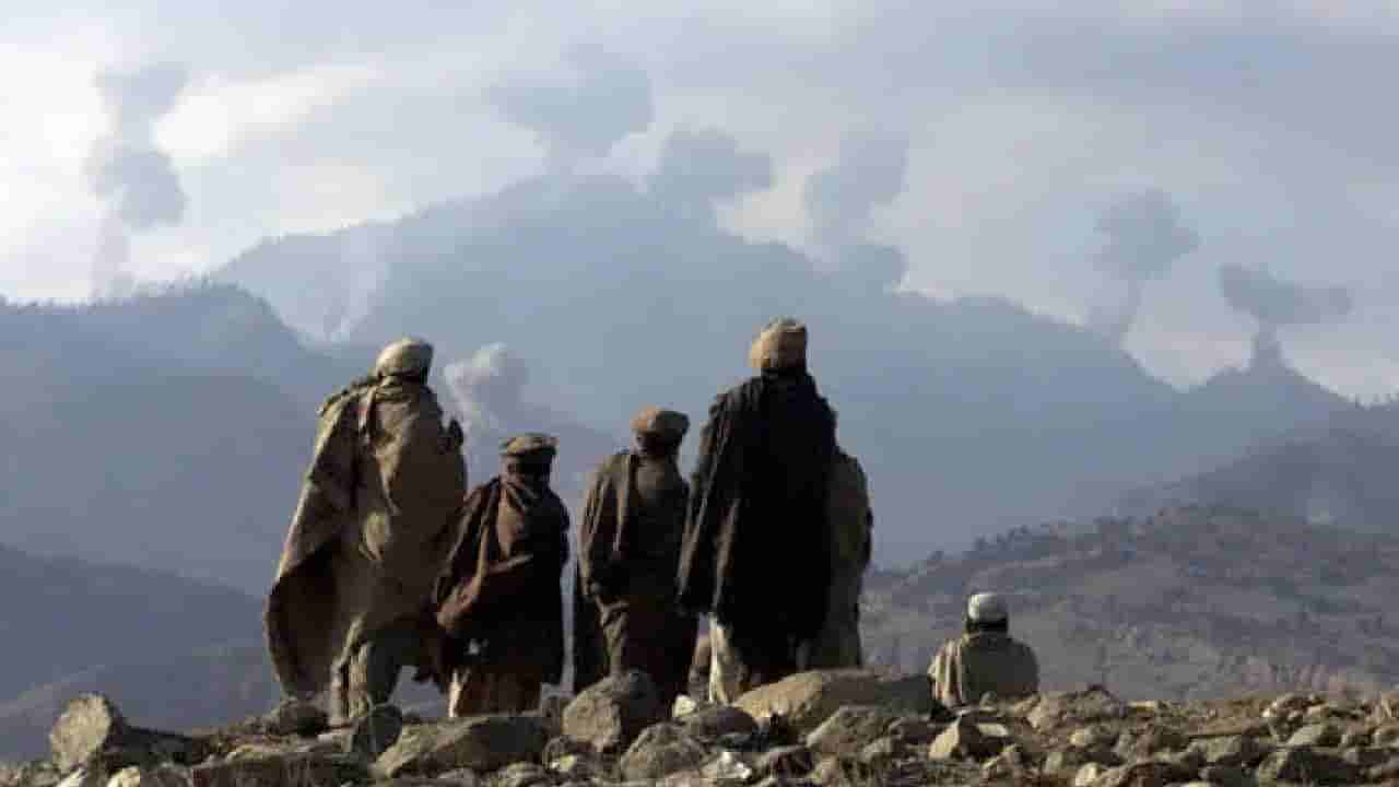 ಹೈದರಾಬಾದ್​ನಲ್ಲಿ ಬಾಂಬ್​ ದಾಳಿ ಸಂಚು ವಿಫಲ: ಇಬ್ಬರು ಶಂಕಿತ ಉಗ್ರರ ಬಂಧನ