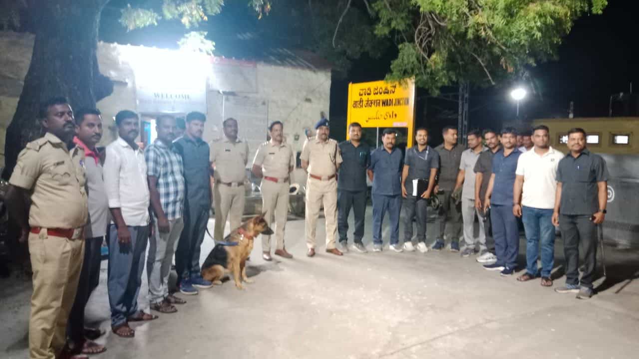 ದೆಹಲಿಯಿಂದ ಬೆಂಗಳೂರಿಗೆ ತೆರಳುವ ಕೆಕೆ ಎಕ್ಸ್​ಪ್ರೆಸ್ ರೈಲಿಗೆ ಹುಸಿ ಬಾಂಬ್​ ಬೆದರಿಕೆ ಕರೆ: ಓರ್ವ ವ್ಯಕ್ತಿ ಅರೆಸ್ಟ್​