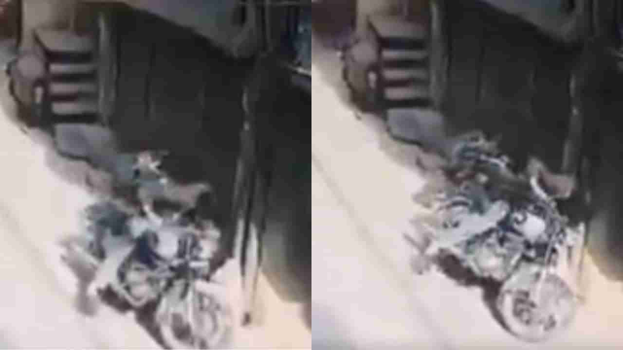 ಬೈಕ್ ಓಡಿಸುತ್ತಿರುವಾಗಲೇ ಹೃದಯಾಘಾತ, ಆಘಾತಕಾರಿ ವಿಡಿಯೋ ವೈರಲ್