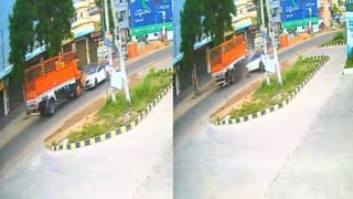 ಪ್ರವಾಸಿಗರ ಮೇಲೆ ಕಲ್ಲು ಎಸೆದ ಮರಿ ಚಿಂಪಾಂಜಿ, ತಾಯಿ ಚಿಂಪಾಂಜಿಯ ರಿಯಾಕ್ಷನ್​​ ನೋಡಿ!