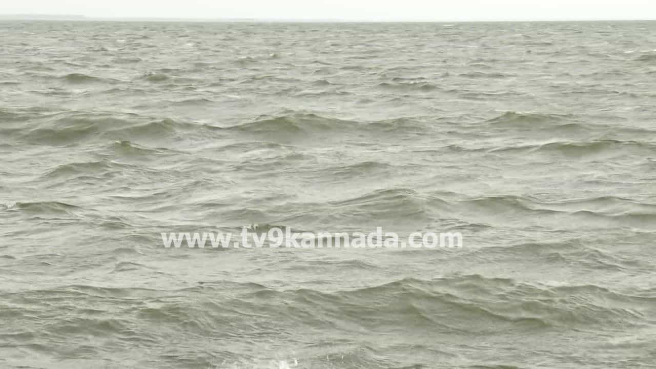 Karnataka Dam Water Level: ಕೆಆರ್ಎಸ್, ಕಬಿನಿ, ಆಲಮಟ್ಟಿ ಡ್ಯಾಂ ಒಳಹರಿವು ಹೆಚ್ಚಳ, ಕರ್ನಾಟಕದ ಜಲಾಶಯಗಳ ಮಟ್ಟದ ವಿವರ ಇಲ್ಲಿದೆ Karnataka Dam Water Level: ಕೆಆರ್ಎಸ್, ಕಬಿನಿ, ಆಲಮಟ್ಟಿ ಡ್ಯಾಂ ಒಳಹರಿವು ಹೆಚ್ಚಳ, ಕರ್ನಾಟಕದ ಜಲಾಶಯಗಳ ಮಟ್ಟದ ವಿವರ ಇಲ್ಲಿದೆ