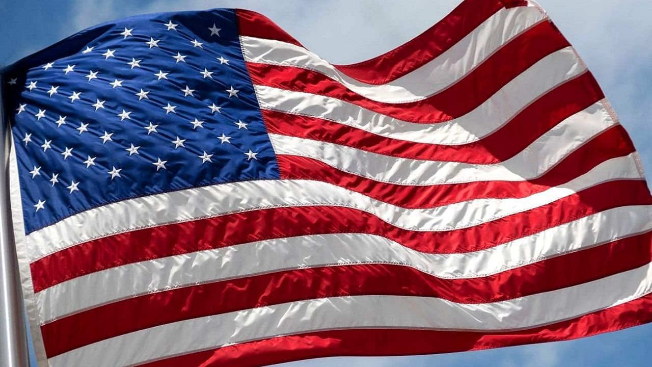 US Economy: 36 ತಿಂಗಳಲ್ಲಿ ಮೊದಲ ಬಾರಿಗೆ ಅಮೆರಿಕದ ಜಿಡಿಪಿ ಕುಸಿತ; ಇದು ಜಾಗತಿಕ ರಿಸಿಶನ್ನ ಮುನ್ಸೂಚನೆಯಾ? US Economy: 36 ತಿಂಗಳಲ್ಲಿ ಮೊದಲ ಬಾರಿಗೆ ಅಮೆರಿಕದ ಜಿಡಿಪಿ ಕುಸಿತ; ಇದು ಜಾಗತಿಕ ರಿಸಿಶನ್ನ ಮುನ್ಸೂಚನೆಯಾ?