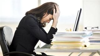 CBSE 10th Result 2025: ಮಗ ಎಲ್ಲ ವಿಷಯದಲ್ಲೂ ಜಸ್ಟ್ ಪಾಸ್, ಸಿಹಿ ಹಂಚಿ ಸಂಭ್ರಮಿಸಿದ ಅಪ್ಪ