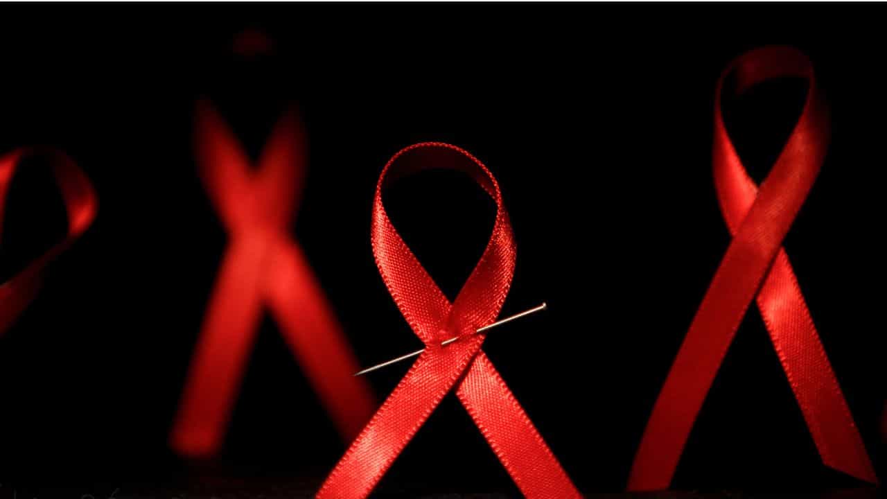 World AIDS Vaccine Day 2025: ಏಡ್ಸ್ ಬಗ್ಗೆ ಭಯ ಬೇಡ; ಬರದಂತೆ ಮುನ್ನೆಚ್ಚರಿಕೆ ವಹಿಸಿ World AIDS Vaccine Day 2025: ಏಡ್ಸ್ ಬಗ್ಗೆ ಭಯ ಬೇಡ; ಬರದಂತೆ ಮುನ್ನೆಚ್ಚರಿಕೆ ವಹಿಸಿ