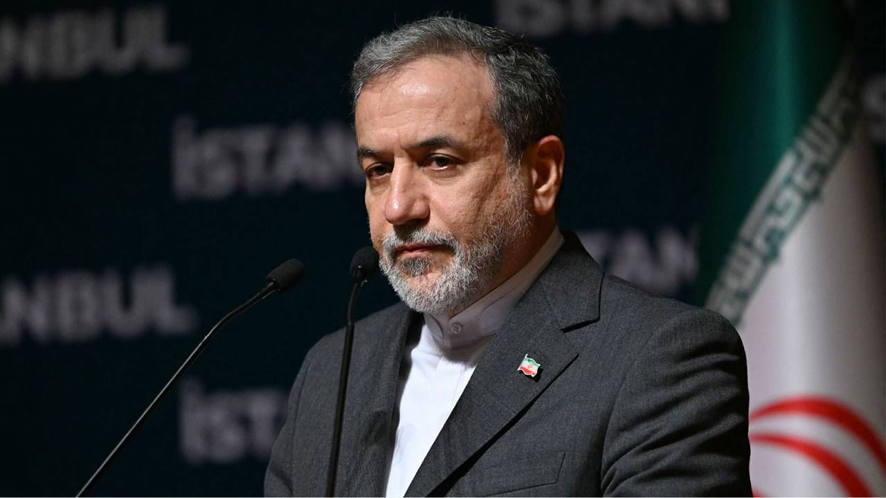 ಅವ್ರು ದಾಳಿ ನಿಲ್ಲಿಸಿದ್ರೆ ನಾವು ನಿಲ್ಲಿಸ್ತೀವಷ್ಟೆ, ಕದನ ವಿರಾಮ ಒಪ್ಪಂದವಾಗಿಲ್ಲ: ಇರಾನ್ ವಿದೇಶಾಂಗ ಸಚಿವ ಅಬ್ಬಾಸ್ ಅವ್ರು ದಾಳಿ ನಿಲ್ಲಿಸಿದ್ರೆ ನಾವು ನಿಲ್ಲಿಸ್ತೀವಷ್ಟೆ, ಕದನ ವಿರಾಮ ಒಪ್ಪಂದವಾಗಿಲ್ಲ: ಇರಾನ್ ವಿದೇಶಾಂಗ ಸಚಿವ ಅಬ್ಬಾಸ್