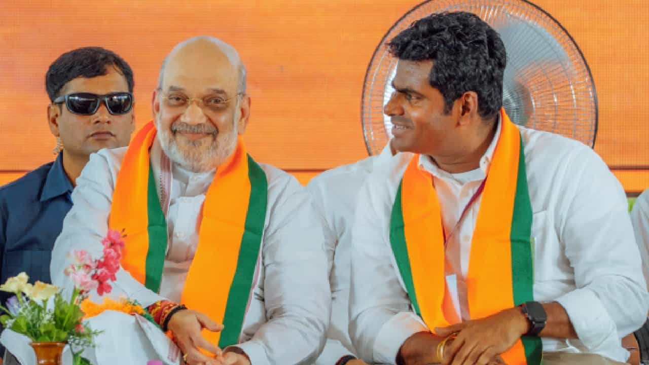 ಅಣ್ಣಾಮಲೈಗೆ ತಮಿಳುನಾಡಿನ ಜೊತೆ ರಾಷ್ಟ್ರೀಯ ಹುದ್ದೆ ನೀಡುತ್ತೇವೆ; ಅಮಿತ್ ಶಾ ಅಣ್ಣಾಮಲೈಗೆ ತಮಿಳುನಾಡಿನ ಜೊತೆ ರಾಷ್ಟ್ರೀಯ ಹುದ್ದೆ ನೀಡುತ್ತೇವೆ; ಅಮಿತ್ ಶಾ