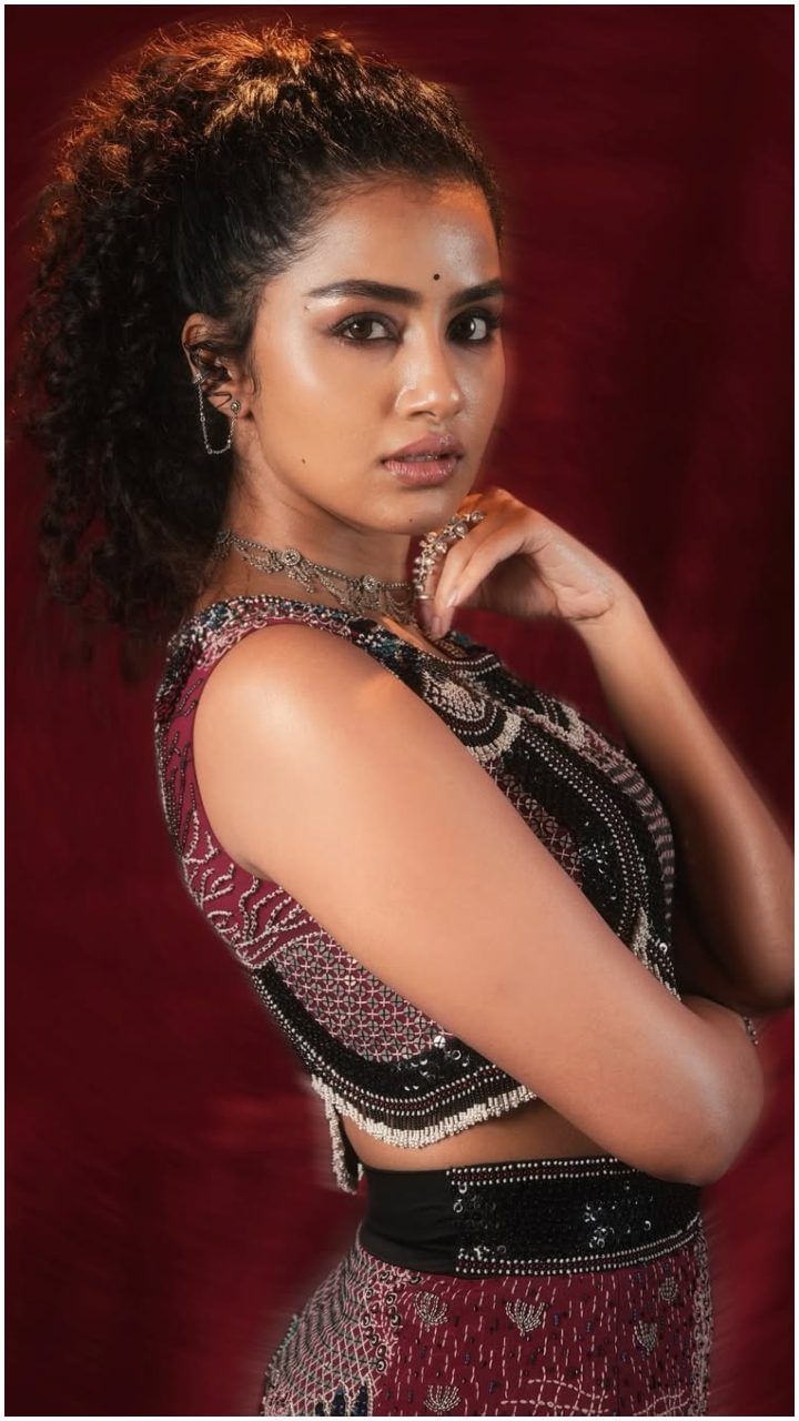 ‘ಜಾನಕಿ’ ಎಂದರೆ ಸೀತೆ ಎಂಬರ್ಥವಿದೆ. ಹೀಗಾಗಿ, ಸಿನಿಮಾ ಟೈಟಲ್ ಬದಲಿಸಲು ಸೆನ್ಸಾರ್ ಬೋರ್ಡ್ ಸೂಚನೆ ನೀಡಿರೋದು ತಂಡಕ್ಕೆ ಸಮಸ್ಯೆ ಆಗಿದೆ.