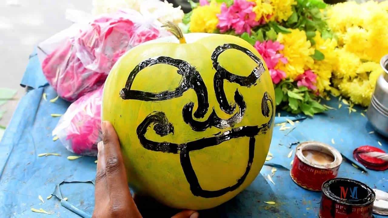 Daily Devotional: ಮನೆಯ ಮುಂದೆ ಬೂದುಗುಂಬಳ ಕಾಯಿ ಕಟ್ಟುವ ಮುನ್ನ ಈವಿಷಯ ತಿಳಿದಿರಲಿ Daily Devotional: ಮನೆಯ ಮುಂದೆ ಬೂದುಗುಂಬಳ ಕಾಯಿ ಕಟ್ಟುವ ಮುನ್ನ ಈವಿಷಯ ತಿಳಿದಿರಲಿ