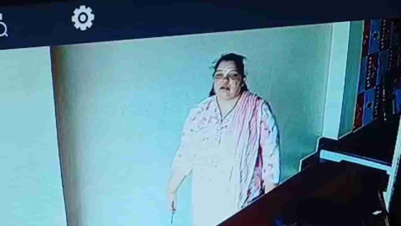 ಬಾಗಲಕೋಟೆ: ದೆವ್ವ ಬಿಡಿಸುವುದಾಗಿ ಮಹಿಳೆಗೆ ಜ್ಯೋತಿಷಿ ಮಾಡುವುದು ಹೀಗಾ..?