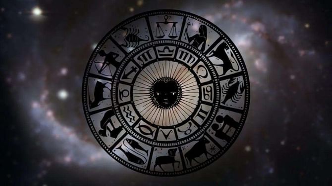 Horoscope: ಈ ರಾಶಿಯವರು ಪ್ರೀತಿಪಾತ್ರರನ್ನು ಕಳೆದುಕೊಳ್ಳಬಹುದು Horoscope: ಈ ರಾಶಿಯವರು ಪ್ರೀತಿಪಾತ್ರರನ್ನು ಕಳೆದುಕೊಳ್ಳಬಹುದು