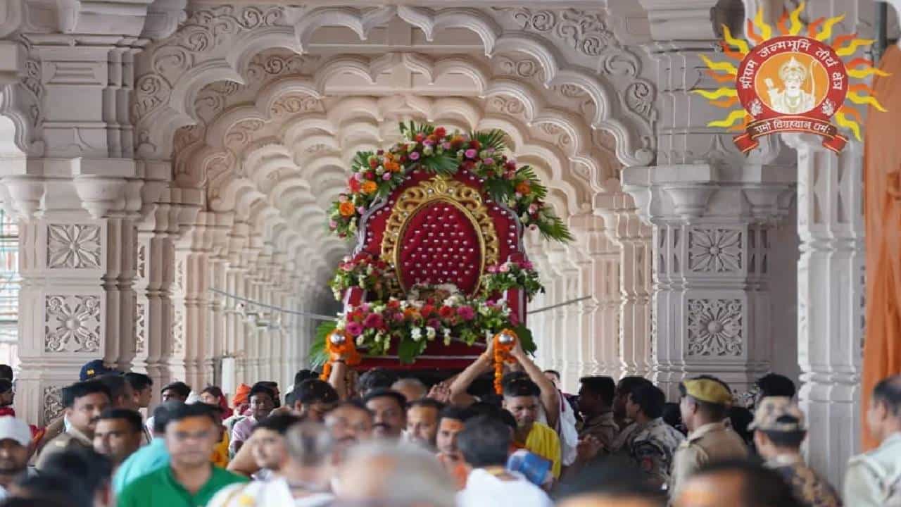 Ayodhya Ram Mandir: ಅಯೋಧ್ಯೆಯಲ್ಲಿ ಇಂದು ರಾಮ ದರ್ಬಾರ್ ಪ್ರಾಣ ಪ್ರತಿಷ್ಠೆ