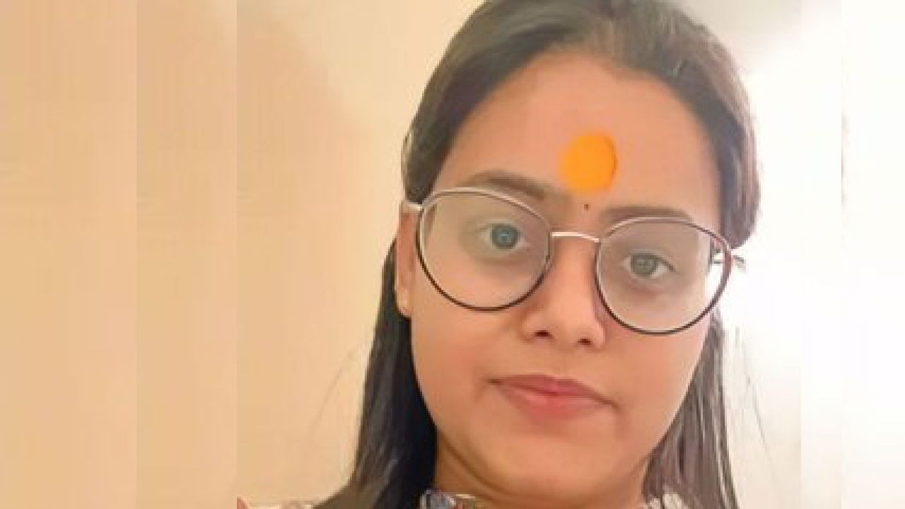 ಗಣಪತಿಯೇ ನನ್ನ ಕಾಪಾಡಿದ!; 10 ನಿಮಿಷ ತಡವಾಗಿ ಏರ್​ಪೋರ್ಟ್​ಗೆ ಬಂದಿದ್ದಕ್ಕೆ ಉಳಿಯಿತು ಯುವತಿಯ ಪ್ರಾಣ